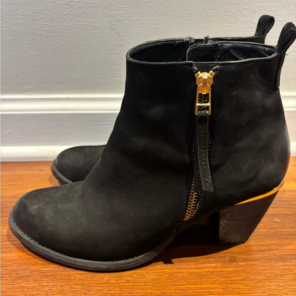Steve Madden Black Ankle Booties with Gold Zipper